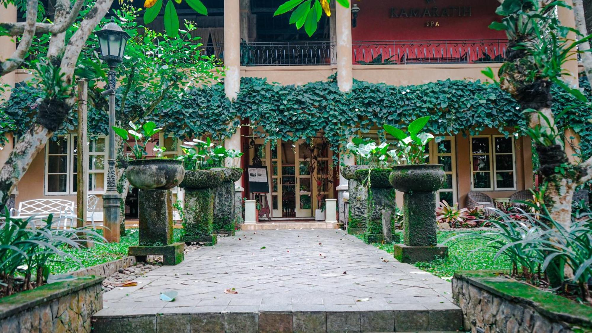Kayu Arum Resort Salatiga Exterior photo