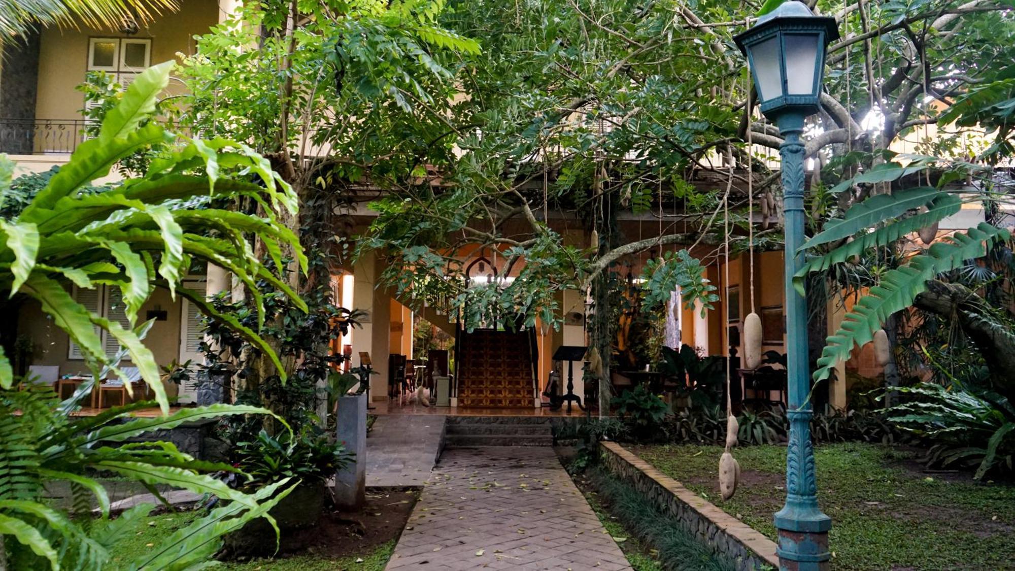 Kayu Arum Resort Salatiga Exterior photo